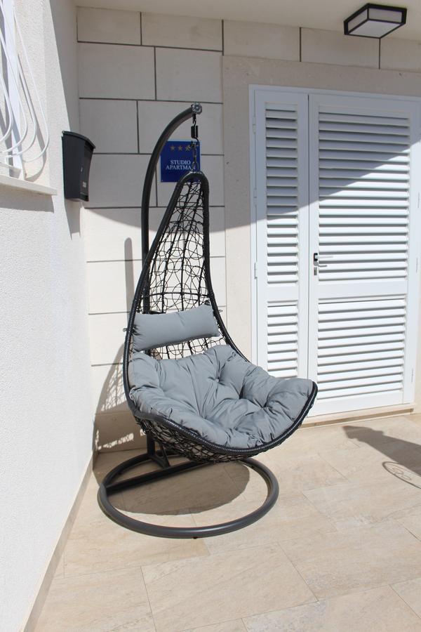 Summer Wave Apartment